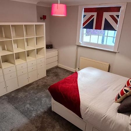 Diamond Harbour - Whole Huge Apartment - Wifi - Beach - Ramsgate Town Exteriör bild