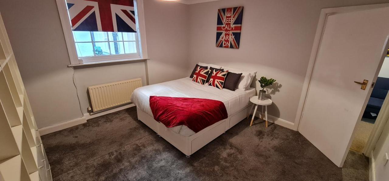Diamond Harbour - Whole Huge Apartment - Wifi - Beach - Ramsgate Town Exteriör bild