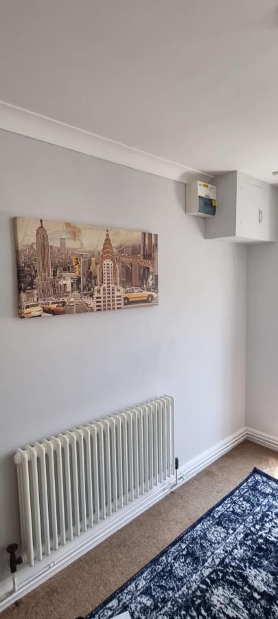 Diamond Harbour - Whole Huge Apartment - Wifi - Beach - Ramsgate Town Exteriör bild